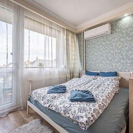Liszt Ferenc Square Panorama Apt Budapest Esterno foto